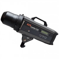 Студійний спалах Hyundae Photonics Combo 700