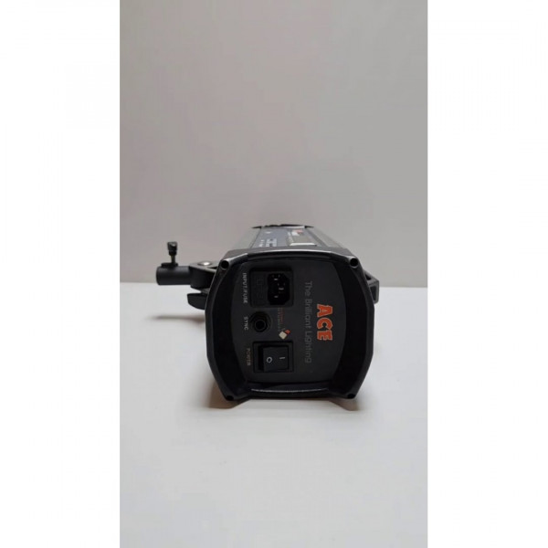  Студійний спалах Hyundae Photonics Combo 700