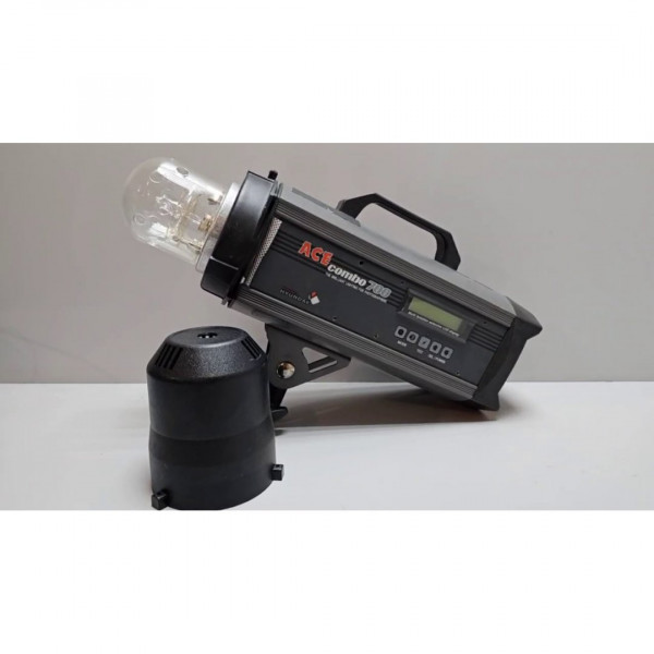  Студійний спалах Hyundae Photonics Combo 700