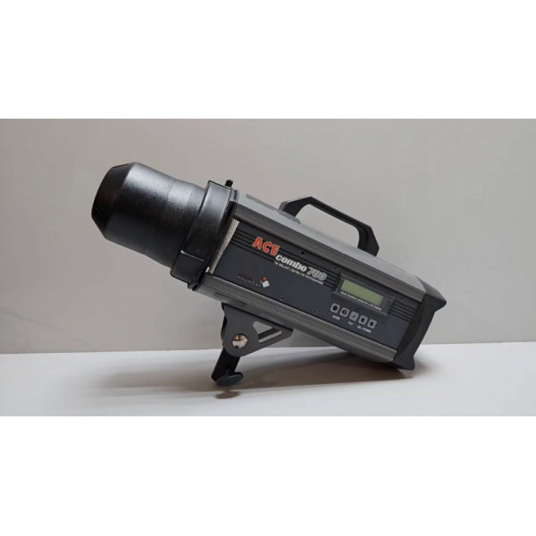  Студійний спалах Hyundae Photonics Combo 700